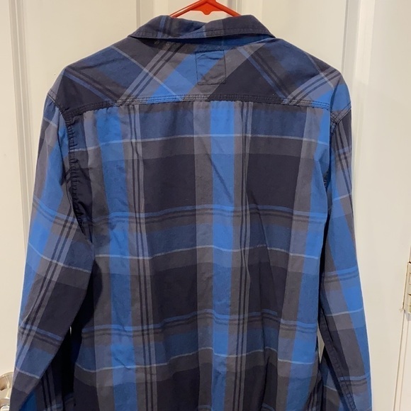 Levi’s Button Down Plaid Shirt EUC - Picture 7 of 12